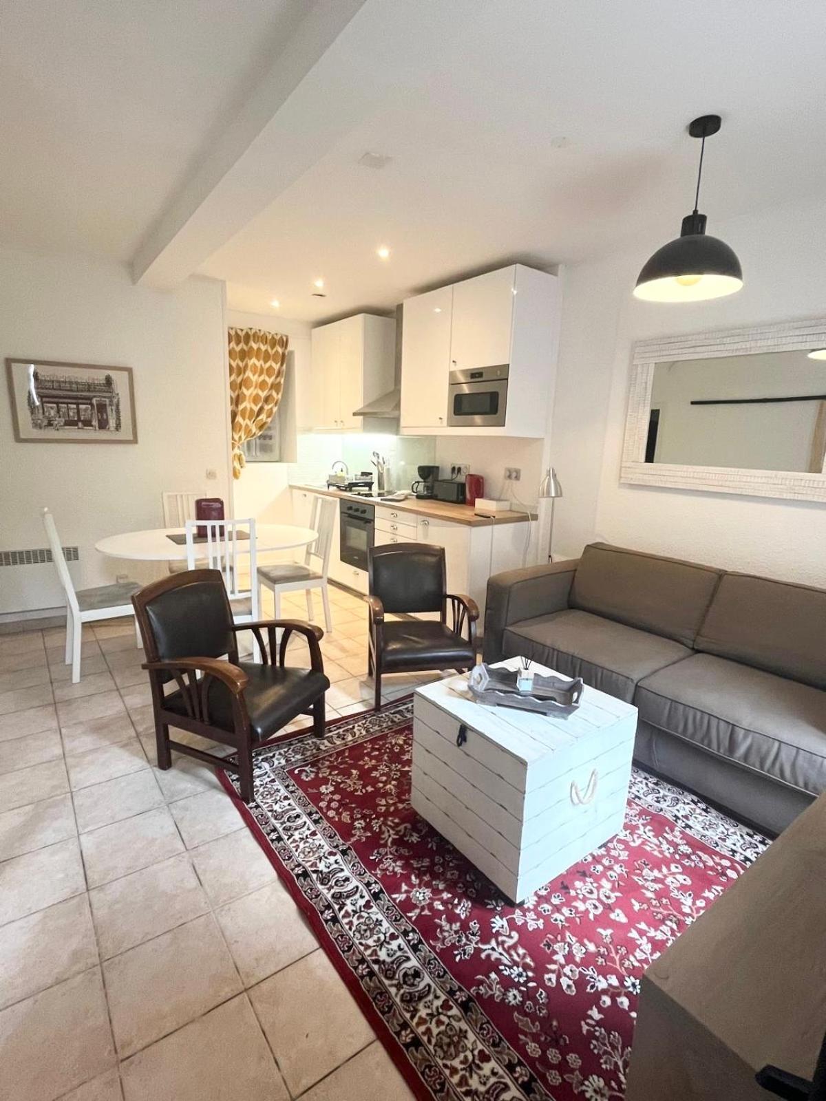 Hébergement de vacances Chez Jean - Vue Directe Cite, Cite A 200m, Clim, Parking Public Gratuit A 200m, Wifi - Direct View Cite, 200m To Cite, Aircon, Free Public Car Park 200m, Wifi *