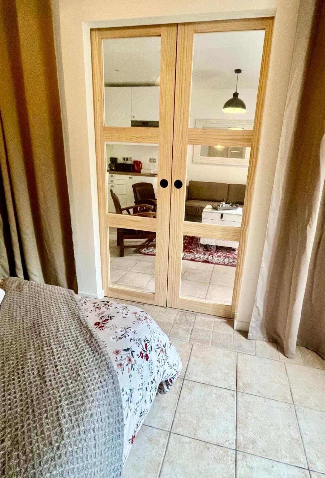 Chez Jean - Vue Directe Cite, Cite A 200m, Clim, Parking Public Gratuit A 200m, Wifi - Direct View Cite, 200m To Cite, Aircon, Free Public Car Park 200m, Wifi